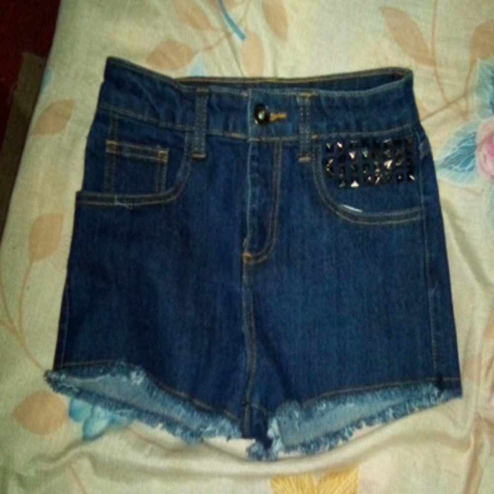Shorts,skirt,blouse,sport shorts